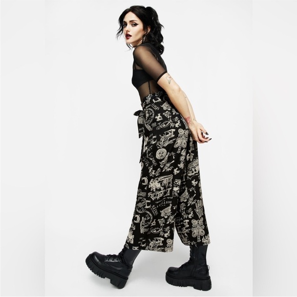 Disturbia Heresy Paperbag Pants - Picture 2 of 7